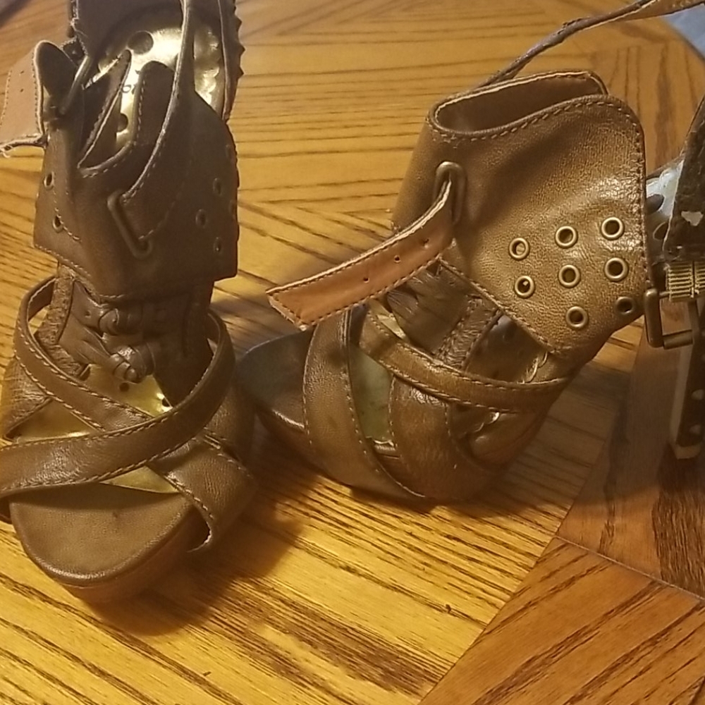 Not Rated heels